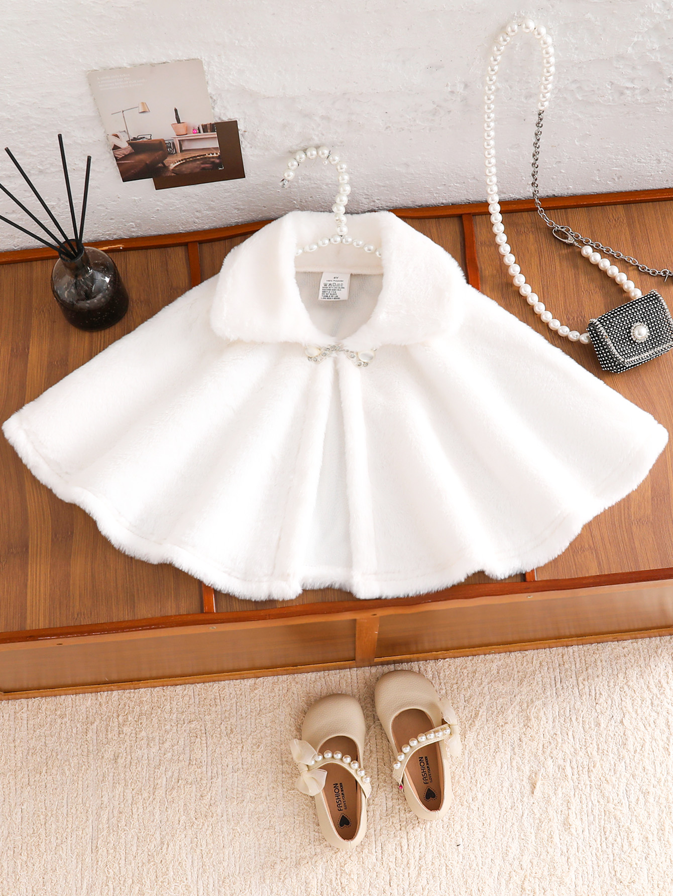 A Warm White Princess Shawl Ca - đánh giá và giá Winter Clothing Activity
