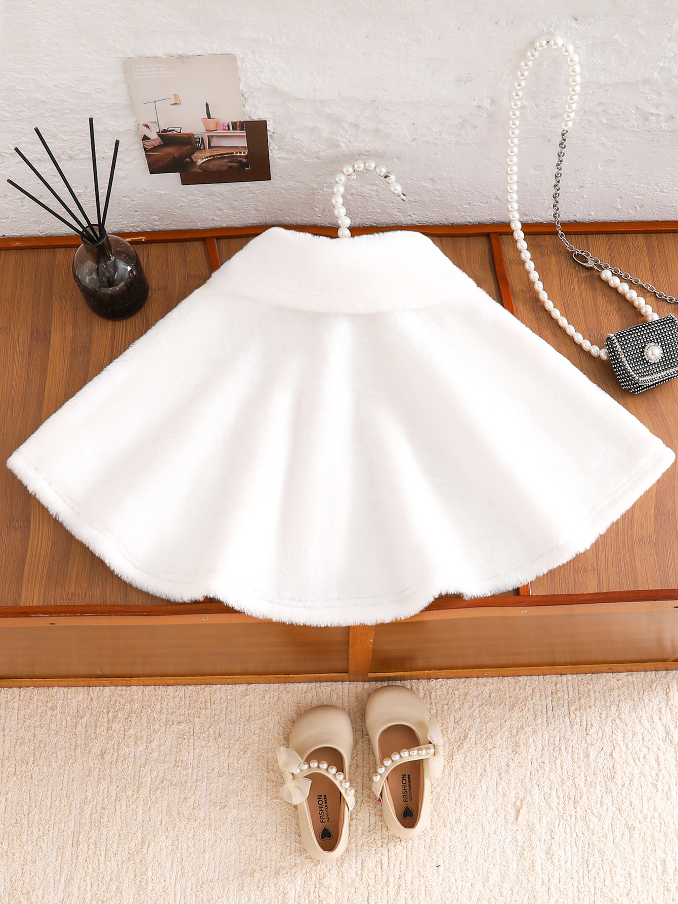 A Warm White Princess Shawl Ca - đánh giá và giá Winter Clothing Activity