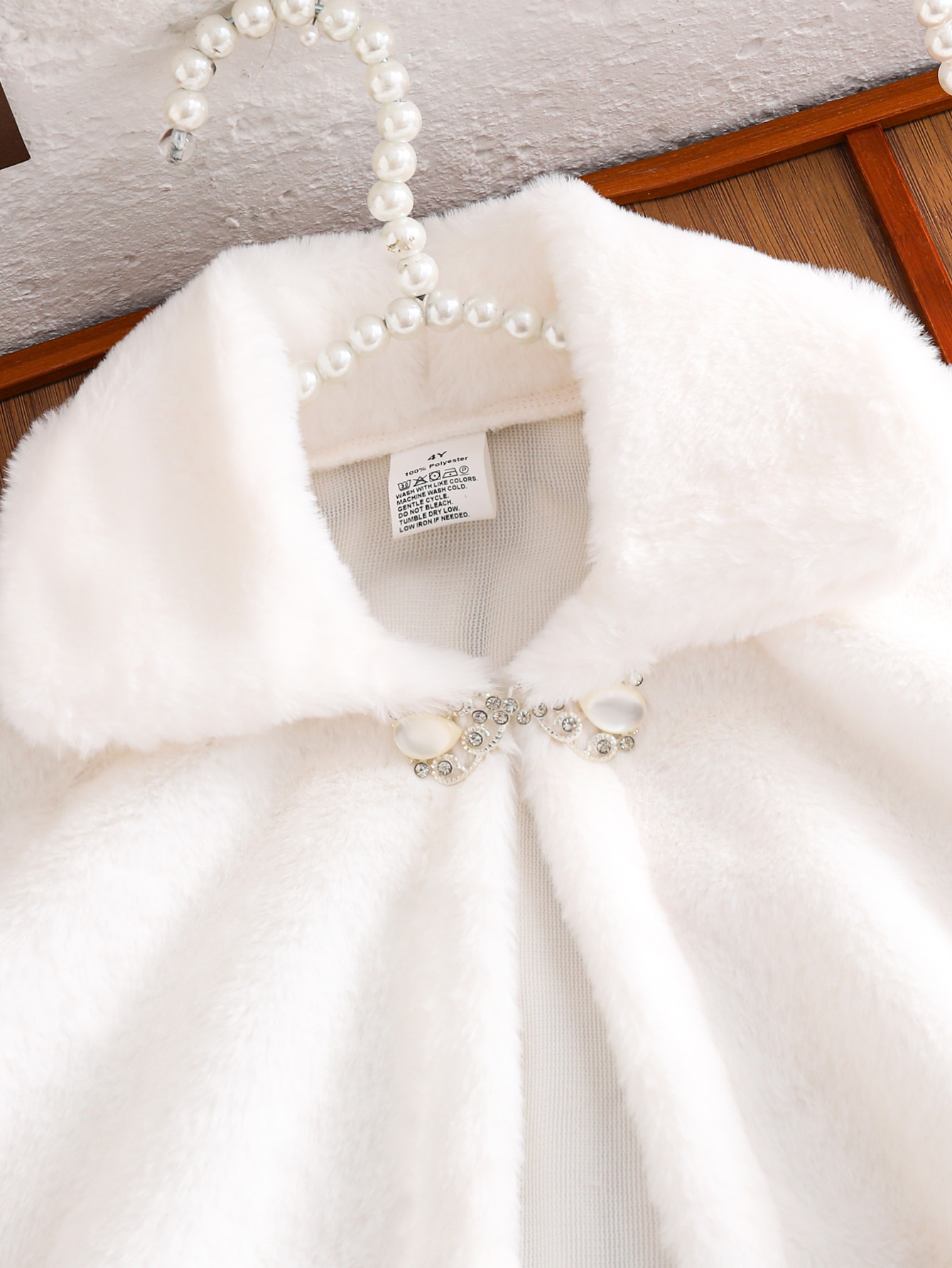 A Warm White Princess Shawl Ca - đánh giá và giá Winter Clothing Activity